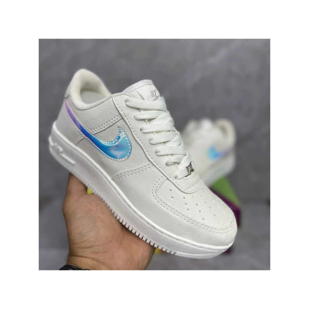 Nike Air Force 1 Holográfico - Feminino