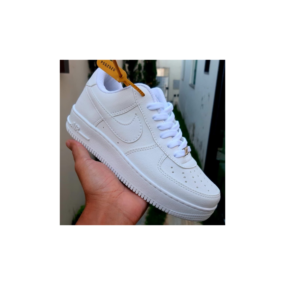 Nike Air Force 1 Premium - Feminino