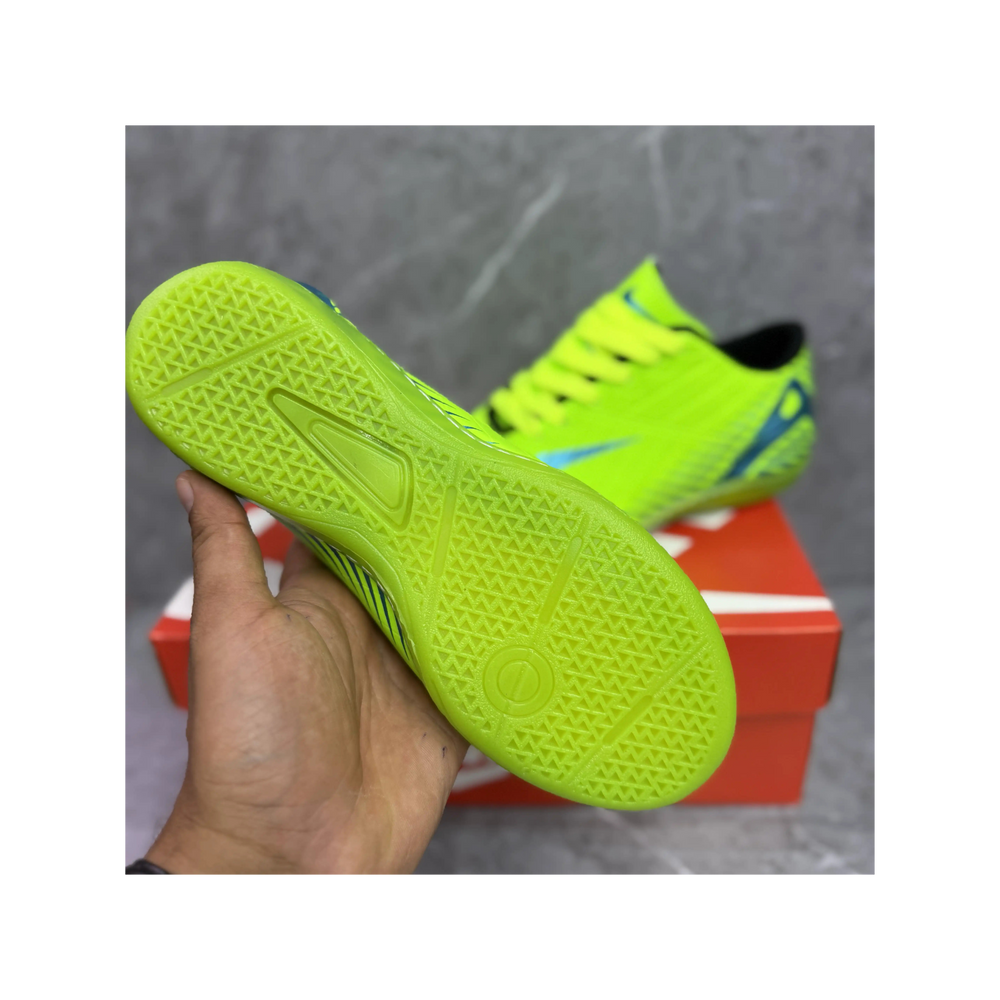 Chuteira Nike Futsal Blaqueada