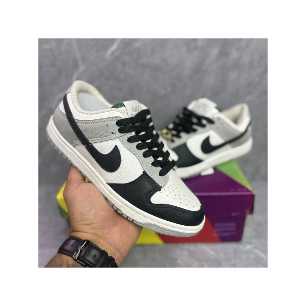 Nike SB Dunk Low Premium